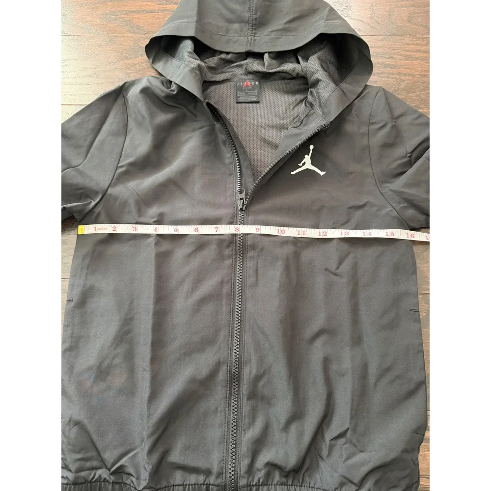 Jordan Boys Jumpman Windbreaker Jacket Black Dri-FIT 95C720-023 Size S 8-10Y